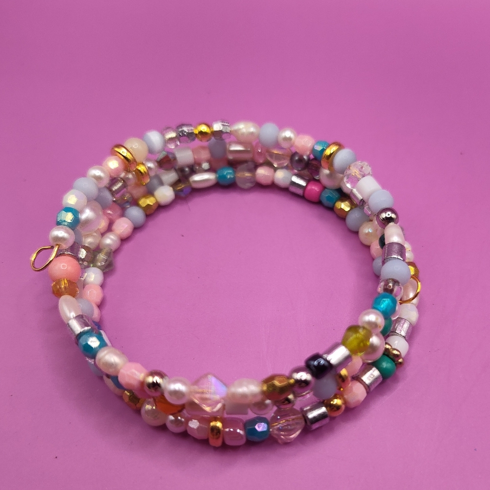 Handcrafted bracelets - Picture 3 of 4